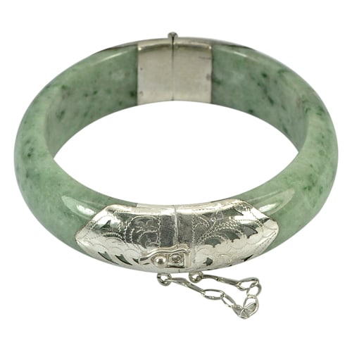 Natural Green Jade Gemstones 404.24 Ct. with Silver Bangle 76 x 60 Mm. (1 of 3)