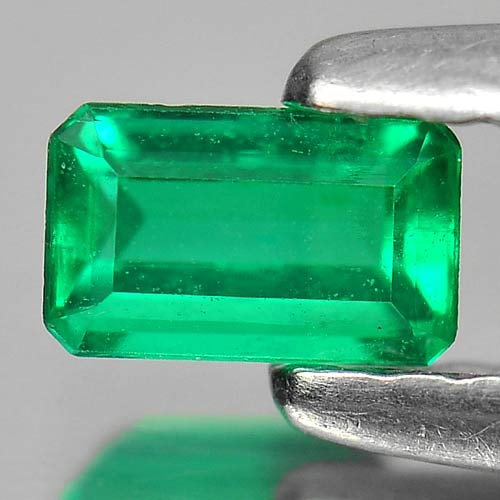 Natural Green Emerald Gemstones 0.21 Ct. Octagon Shape 4.6 x 2.8 Mm.: Product ID: 802401209 Product Name: Natural Emerald Weight: 0.21 CT. Size: 4.6 x 2.8 x 2 MM. Shape: Octagon Color: Green Clarity:VVS Luster: Good Gems Origin: Columbia Treatment: Unheated Crystal Stru