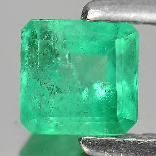 Natural Green Emerald Gemstones 0.52 Ct. Octagon Shape 4.6 x 4.5 Mm.: Product ID: 802401235 Product Name: Natural Emerald Weight: 0.52 CT. Size: 4.6 x 4.5 x 3.5 MM. Shape: Octagon Color: Green Clarity:SI Luster: Good Gems Origin: Columbia Treatment: Unheated Crystal Str