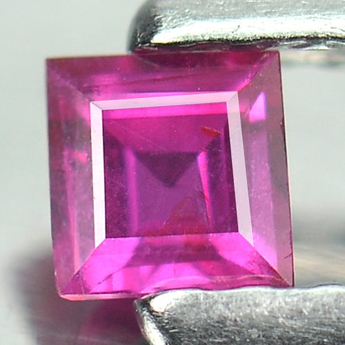 Natural Red Ruby Square Gemstones 0.13 Ct. Square Shape 2.84 x 2.78 Mm. (1 of 4)