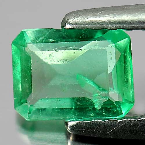 Natural Green Emerald Gemstones 0.50 Ct. Octagon Shape 6.3 x 4.8 Mm.: Product ID: 802403437 Product Name: Natural Emerald Weight: 0.50 CT. Size: 6.3 x 4.8 x 2.4 MM. Shape: Octagon Color: Green Clarity:SI Luster: Good Gems Origin: Columbia Treatment: Unheated Crystal Str