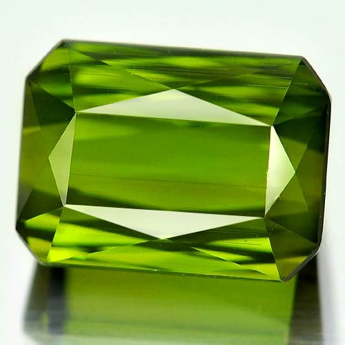 Natural Green Tourmaline Gemstones 9.95 Ct. Clean Octagon Shape 13 x 9.4 Mm. (1 of 3)