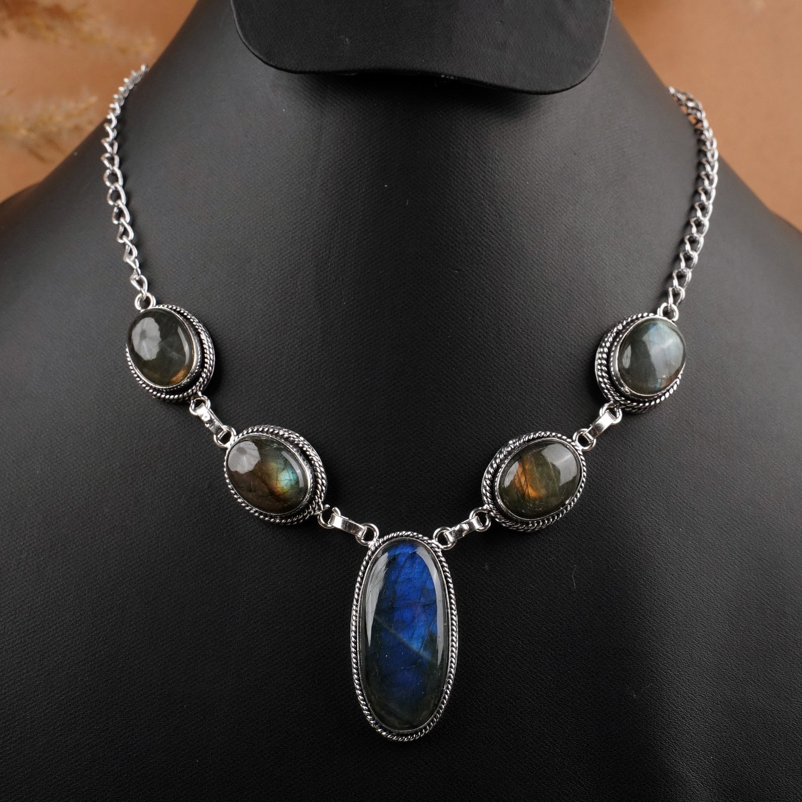Natural Labradorite Silver Plated Handmade Choker Necklace: Product ID: 260409132257 Product - Handmade Silver Plated Necklace Metal - 925 Sterling Silver Plated Necklace Length - 18 Inch Gemstone - Labradorite Gemstone Size - 12X16 MM (4 Stone) 24X16 MM (1 St