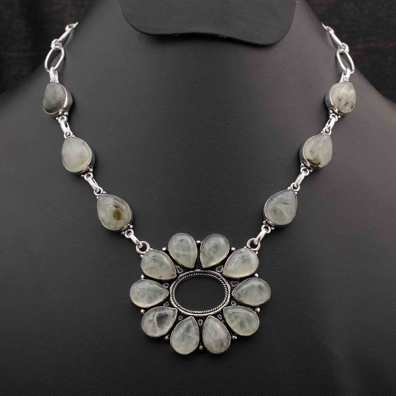 Natural Perhnite Silver Plated Handmade Choker Necklace: Product ID: 260416180843 Product - Handmade Silver Plated Necklace Metal - 92.5 Sterling Silver Plated Necklace Length - 18 Inch Gemstone - Perhnite Gemstone Size - 10X14 MM ( 10 Stone ), 12X16 MM ( 6