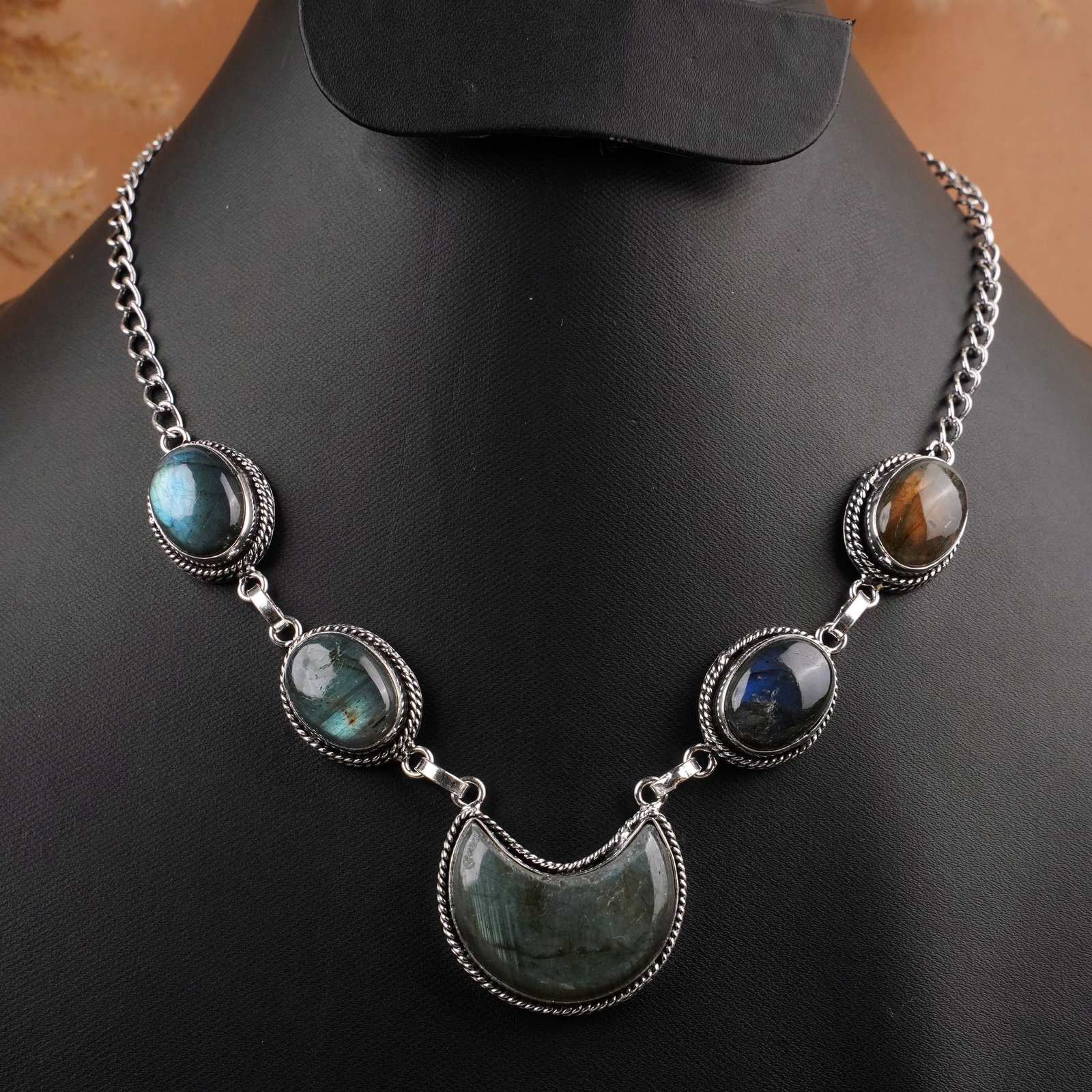 Natural Labradorite Silver Plated Handmade Choker Moon Necklace: Product ID: 260409132403 Product - Handmade Silver Plated Necklace Metal - 92.5 Sterling Silver Plated Necklace Length - 18 Inch Gemstone - Labradorite Gemstone Size - 12X16 MM (4 Stone) 22X18 MM (1 S