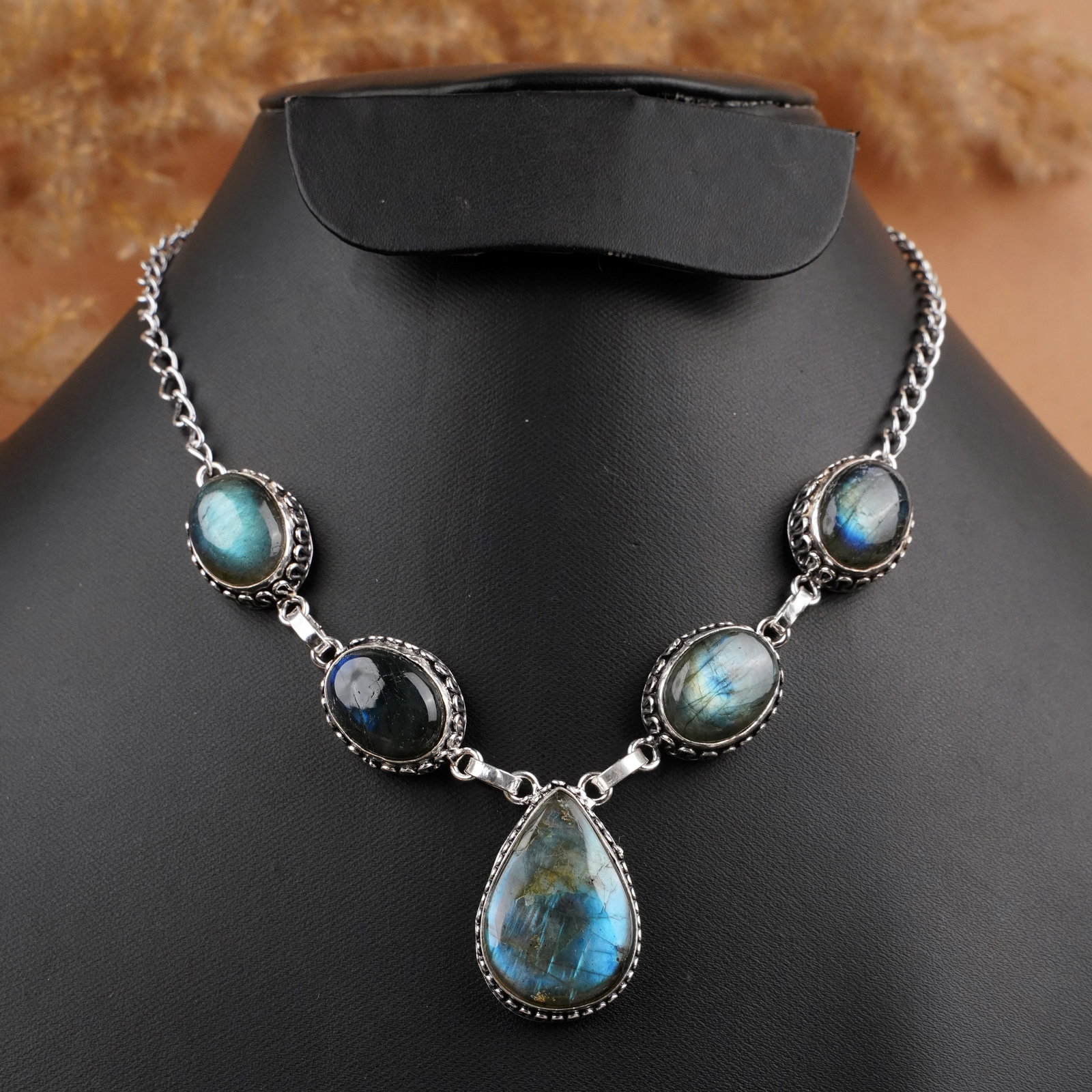 Natural Labradorite Silver Plated Handmade Choker Necklace: Product ID: 260409104140 Product - Handmade Silver Plated Necklace Metal - 92.5 Sterling Silver Plated Necklace Length - 18 Inch Gemstone - Labradorite Gemstone Size - 12X16 MM (4 Stone), 22X18 MM (1 