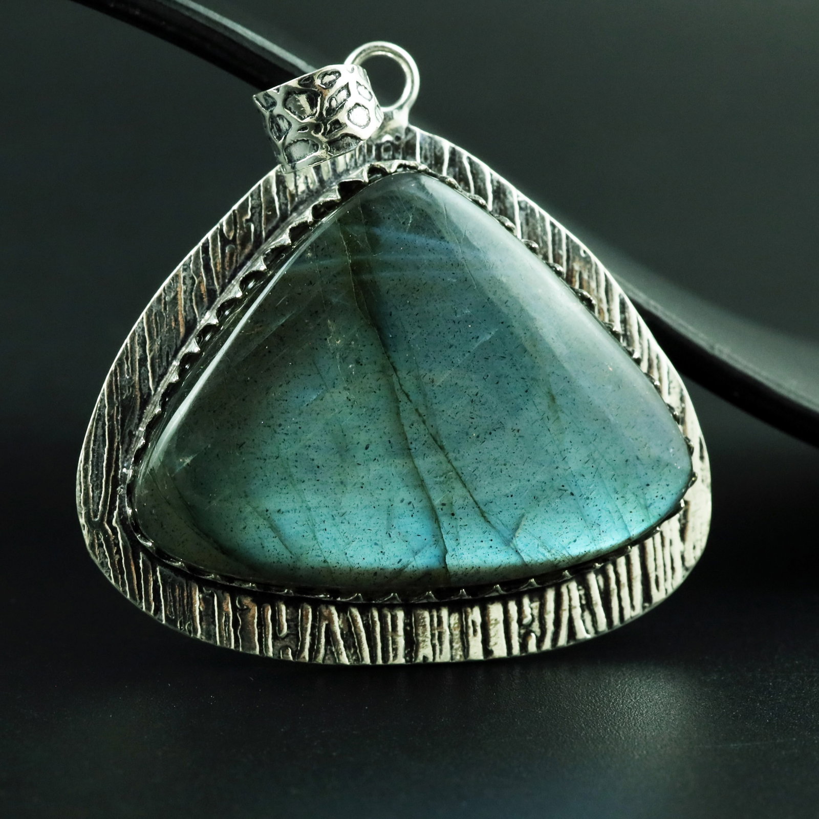 Natural Labradorite Silver Plated Handmade Pendant (1 of 4)