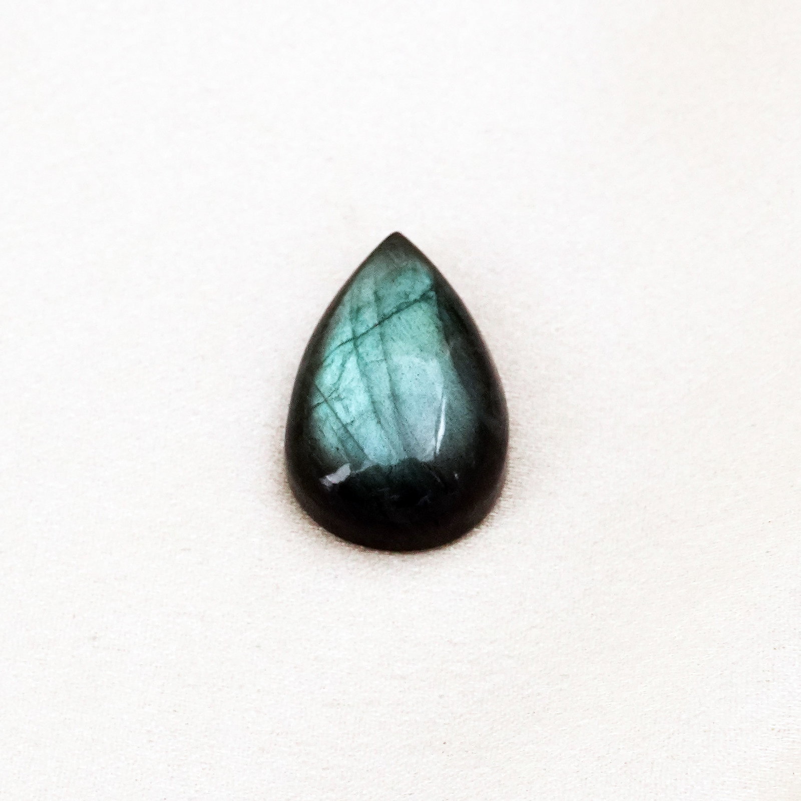 Natural Labradorite Stone 25X16 MM: Product ID: 260510150807 Product - Natural Labradorite Stone Gemstone - Labradorite Gemstone Size -25X16 MM Gemstone Origin - Canada Gemstone Shape - Pear Stone Weight - 25 Carat Country of manufactur
