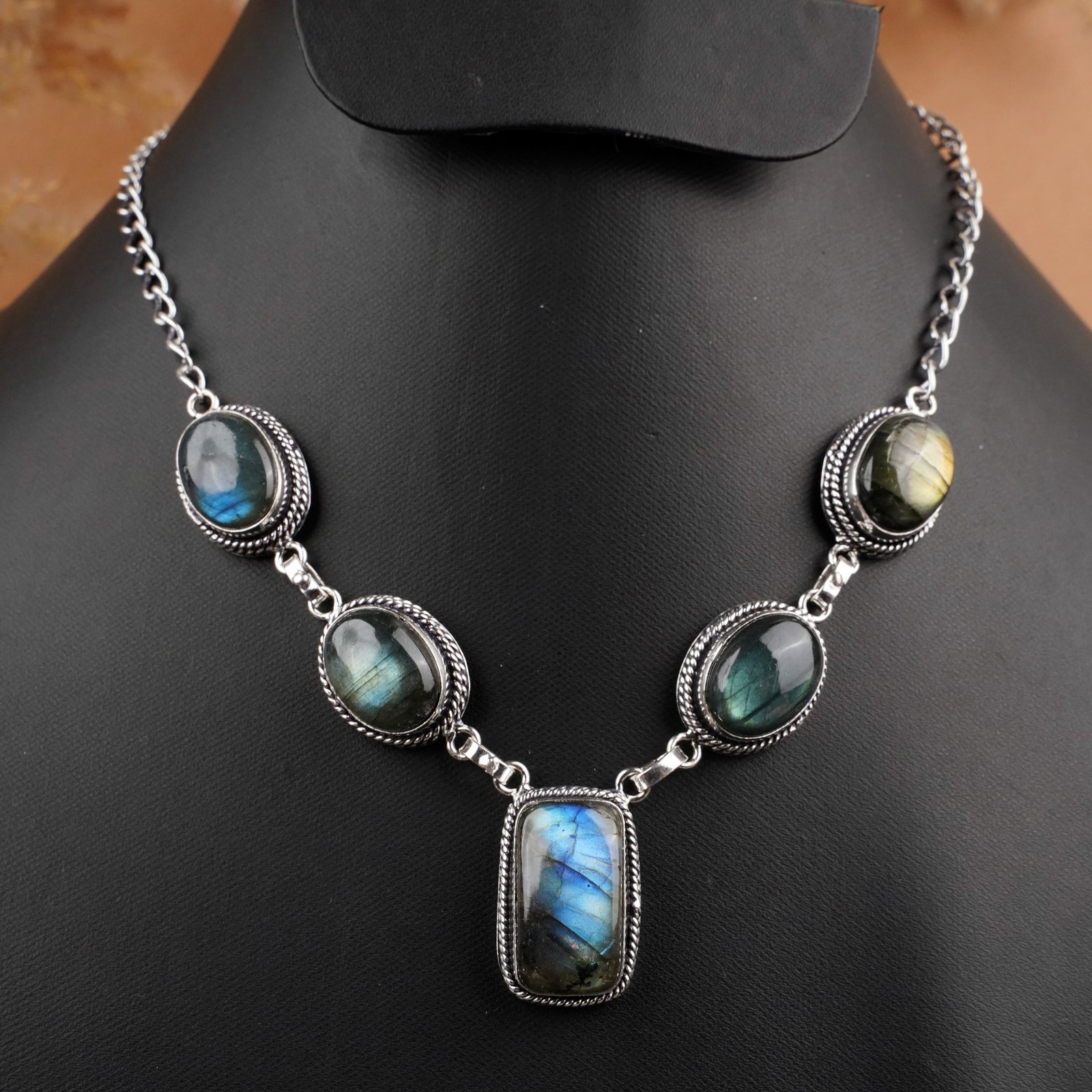 Natural Labradorite Silver Plated Handmade Choker Necklace: Product ID: 260409105112 Product - Handmade Silver Plated Necklace Metal - 92.5 Sterling Silver Plated Necklace Length - 18 Inch Gemstone - Labradorite Gemstone Size - 12X16 MM (4 Stone), 22X16 MM (1 