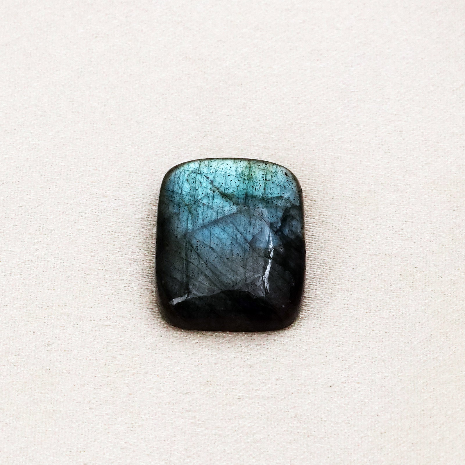 Natural Labradorite Stone 20X16 MM (1 of 3)