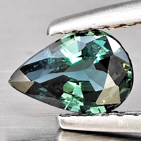 Natural Green Sapphire Gemstones 0.63 Ct. Pear Shape 6.8 x 4.8 Mm.: Product ID: 806162994 Product Name: Natural Green Sapphire Weight: 0.63 CT. Size: 6.8 x 4.8 x 2.8 MM. Shape: Pear Shape Color: Green Clarity:SI1 Luster: Good Gems Origin: Thailand Treatment: Heated Cr