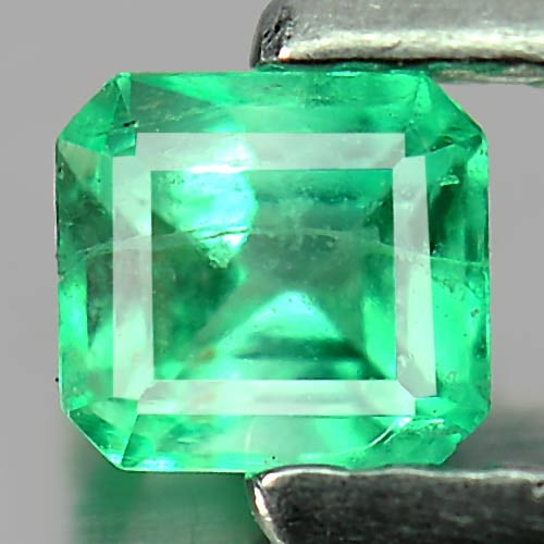 Natural Green Emerald Gemstones 0.21 Ct. Octagon Shape 4 x 3.7 Mm. (1 of 3)