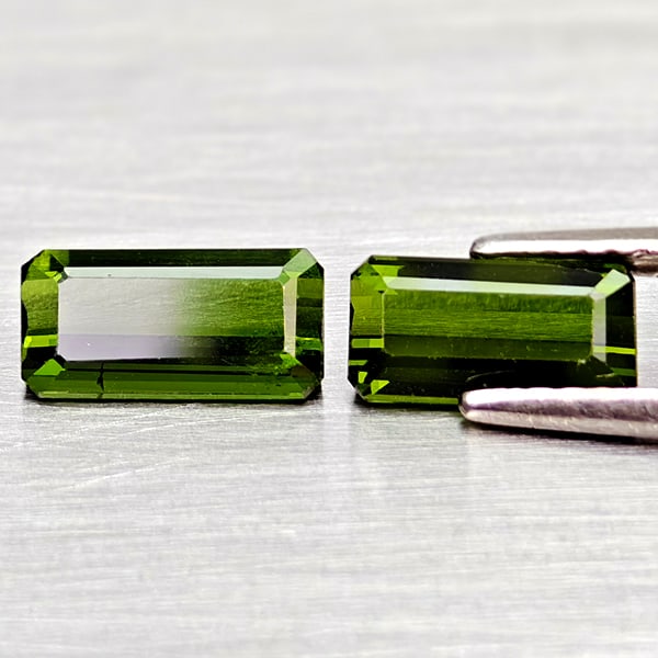 Natural Green Tourmaline Gemstones 2.02 Ct 2 Pcs. Octgon Shape: Product ID: 807250896 Product Name: Natural Tourmaline Weight: 2.02 CT. Size: 8.5 x 4.3 x 2.9 to 8 x 4.2 x 3.2 MM. Shape: Octagon Color: Green Clarity:VSI Luster: Good Gems Origin: Nigeria Treatment: 