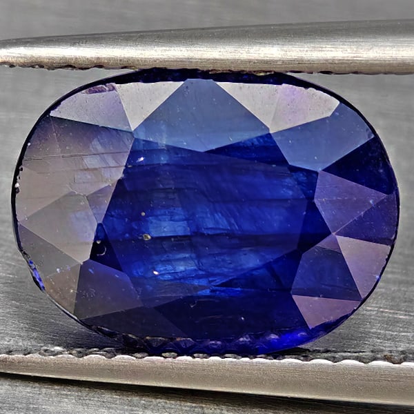 Natural Blue Sapphire Gemstones 4.47 Ct. Oval Shape 11 x 8.5 Mm.: Product ID: 806012301 Product Name: Natural Blue Sapphire Weight: 4.47 CT. Size: 11 x 8.5 x 4.9 MM. Shape: Oval Color: Blue Clarity:SI1 Luster: Good Gems Origin: Madagascar Treatment: Heated (Lead-gla