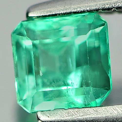 Natural Green Emerald Gemstones 0.39 Ct. Octagon Shape 4.1 x 4 Mm.: Product ID: 802402779 Product Name: Natural Emerald Weight: 0.39 CT. Size: 4.1 x 4 x 3.3 MM. Shape: Octagon Color: Green Clarity:SI Luster: Good Gems Origin: Columbia Treatment: Unheated Crystal Struc