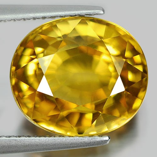 Natural Yellow Zircon Gemstones 10.87 Ct. Oval Shape 12.1 x 10.4 Mm. (1 of 3)