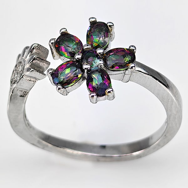 Natural Mystic Color Topaz with 925 Sterling Silver Ring Jewelry 3.05 Grams Size 8: Product ID: 808500310 Product Type: 925 Sterling Silver Fine Jewelry Jewelry Weight: 3.05 Grams. Gemstones Color: Multi-Color Metal: Solid Silver 92.5%. Gemstone Detail: Topaz At Your Service: At Trea