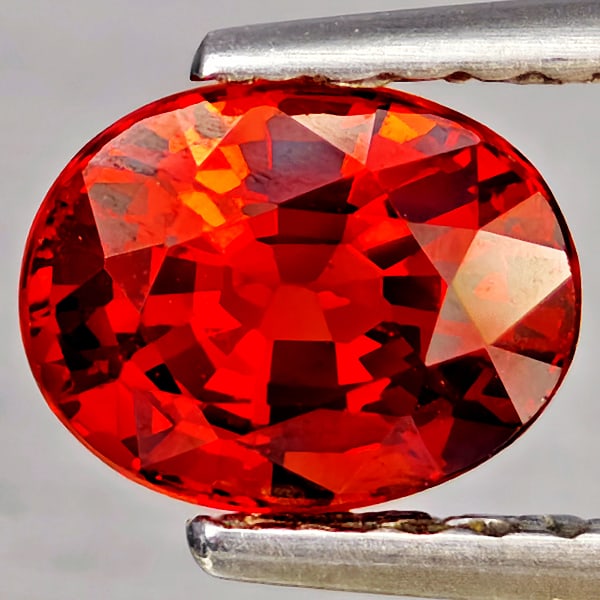 Natural Orangish Red Spessartine Garnet Gemstones 1.23 Ct. Oval Shape 6.7 x 5.2 Mm. (1 of 3)