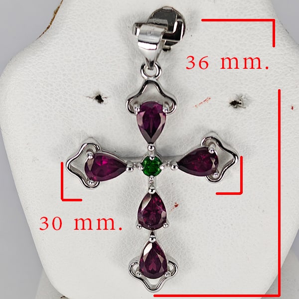 Natural Purplish Pink Rhodolite Garnet with 925 Sterling Silver Pendant Jewelry 2.66 Grams: Product ID: 808500458 Product Type: 925 Sterling Silver Fine Jewelry Jewelry Weight: 2.66 Grams. Gemstones Color: Purplish Pink Metal: Solid Silver 92.5%. Gemstone Detail: Opal At Your Service: At Tre