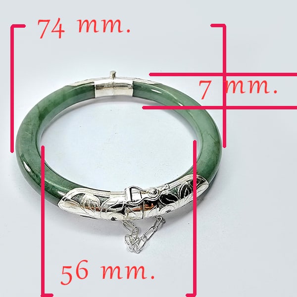 Natural Green Jade Bangle 189.42 Ct. Diameter 56 Mm. With Silver Jewelry: Product ID: 818102574 Product Name: Natural Gemstones Weight: 189.42 CT. Size: 74 x 56 x 7 MM. Shape: None Color: Green Clarity:Opaque Luster: None Gems Origin: Burma Treatment: Unheated Crystal Struc
