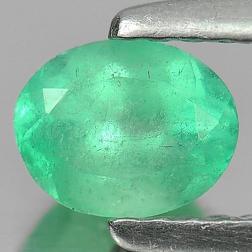 Natural Green Emerald Gemstones 0.50 Ct. Oval Shape 5.7 x 4.5 Mm. (1 of 3)