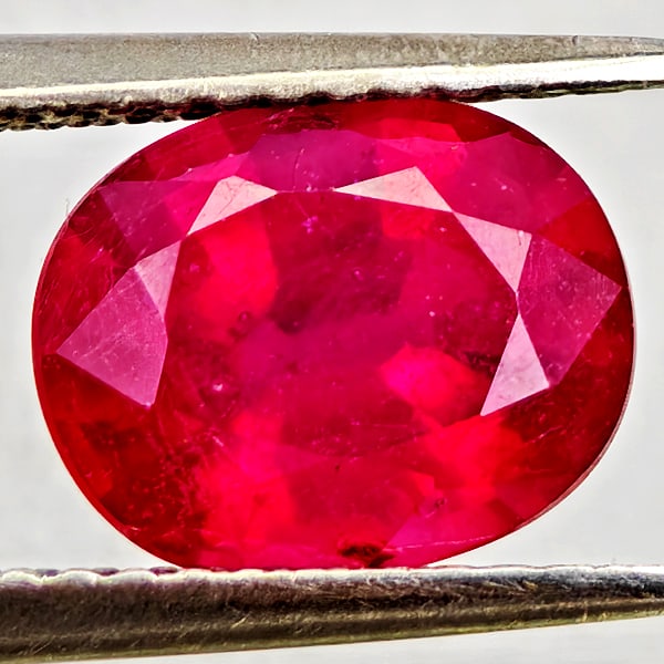 Natural Purplish Red Ruby Gemstones 2.58 Ct. Oval Shape 9 x 7.2 Mm.: Product ID: 805935530 Product Name: Natural Ruby Weight: 2.58 CT. Size: 9 x 7.2 x 4.6 MM. Shape: Oval Color: Purplish Red Clarity:VSI Luster: Good Gems Origin: Madagascar Treatment: Heated (Lead-glass