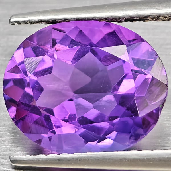 Natural Purple Amethyst Gemstones 3.18 Ct. Oval Shape 11.1 x 9.2 Mm. (1 of 3)