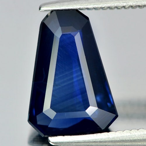 Natural Blue Sapphire Gemstones 2.31 Ct. Clean Fancy Shape 10.2 x 7.4 Mm.: Product ID: 806007948 Product Name: Natural Fancy Color Sapphire Weight: 2.31 CT. Size: 10.2 x 7.4 x 3.5 MM. Shape: Fancy Color: Blue Clarity:IF Luster: Good Gems Origin: Thailand Treatment: Heated Cr
