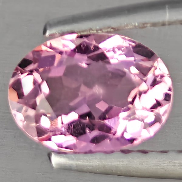 Natural Pink Tourmaline Gemstones 0.70 Ct. Oval Shape 7.5 x 5.6 Mm.: Product ID: 807251478 Product Name: Natural Tourmaline Weight: 0.70 CT. Size: 7.5 x 5.6 x 3.8 MM. Shape: Oval Color: Pink Clarity:SI1 Luster: Good Gems Origin: Nigeria Treatment: Unheated Crystal Stru
