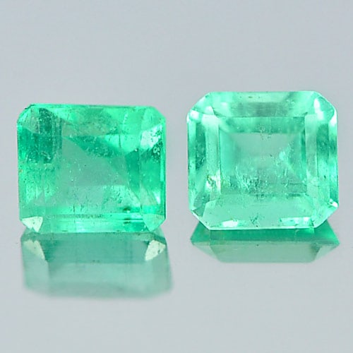 Natural Green Emerald Gemstones 0.60 Ct. 2 Pcs. Octagon Shape 4.2 x 3.9 Mm. (1 of 3)