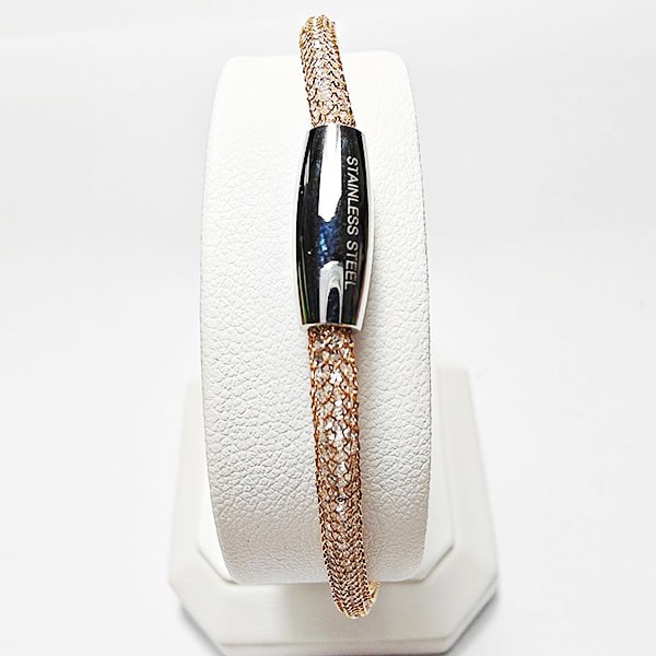 Steel Mesh Bracelet Jewelry 952 Sterling Silver Yellow Gold Plated Length 7.5 Inch.: Product ID: 808500188 Product Type: 925 Sterling Silver Fine Jewelry Jewelry Weight: 20.78 Grams. Gemstones Color: Yellow Gold Metal: Solid Silver 92.5%. Gemstone Detail: At Your Service: At Treasure 