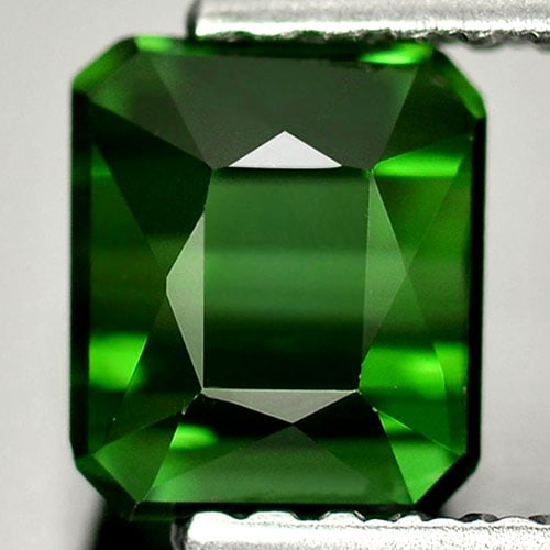 Natural Green Tourmaline Gemstones 1.32 Ct. Clean Octagon Shape 6 x 5.1 Mm.: Product ID: 807250095 Product Name: Natural Tourmaline Weight: 1.32 CT. Size: 6 x 5.1 x 4.7 MM. Shape: Octagon Color: Green Clarity:IF Luster: Good Gems Origin: Nigeria Treatment: Unheated Crystal Str
