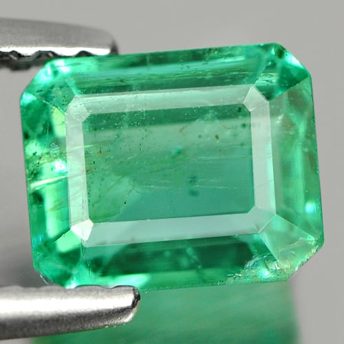 Natural Green Emerald Gemstones 1.09 Ct. Octagon Shape 6.25 x 5.14 Mm. (1 of 3)