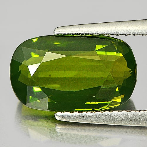 Natural Green Tourmaline Gemstones 4.72 Ct. Oval Shape 12.4 x 7.5 Mm.: Product ID: 807234327 Product Name: Natural Tourmaline Weight: 4.72 CT. Size: 12.4 x 7.5 x 5.6 MM. Shape: Oval Color: Green Clarity:VVS Luster: Very Good Gems Origin: Nigeria Treatment: Unheated Cryst