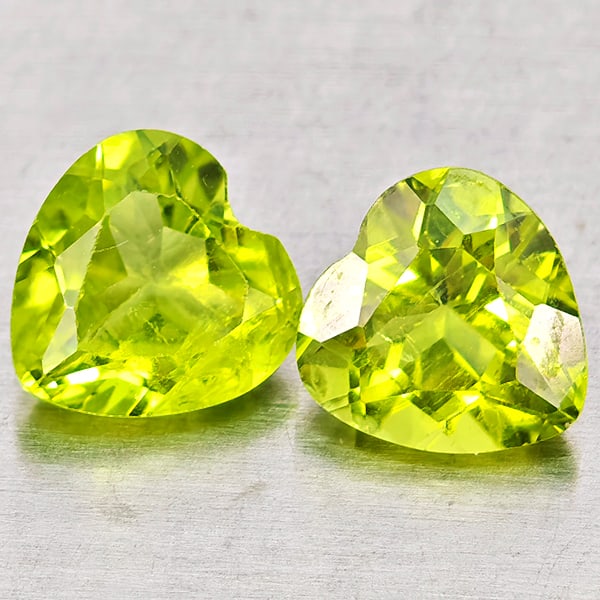 Natural Green Peridot Gemstones 1.75 Ct. 2 Pcs. Heart Shape 6.1 x 6.1 Mm.: Product ID: 805317329 Product Name: Natural Peridot Weight: 1.75 CT. Size: 6.1 x 6.1 x 3.8 MM. Shape: Heart Shape Color: Green Clarity:VSI - SI1 Luster: Good Gems Origin: Pakistan Treatment: Unheated 