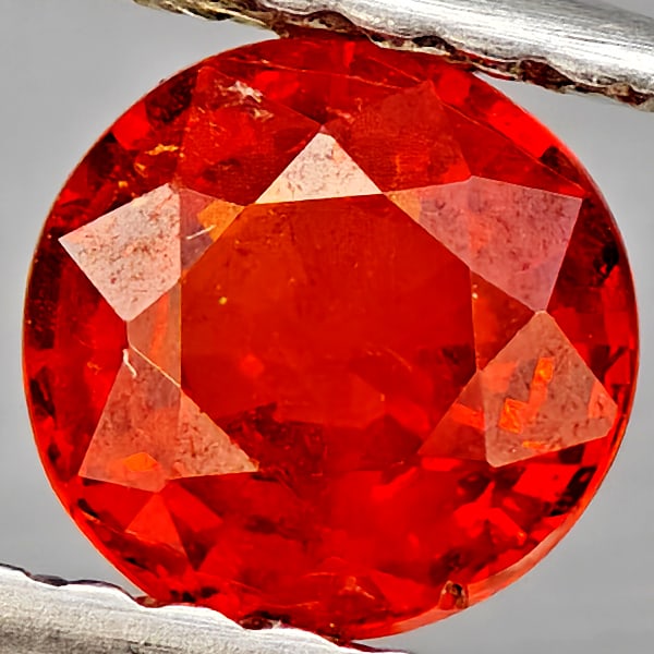 Natural Orangish Red Spessartine Garnet Gemstones 0.69 Ct. Round Shape 5 Mm. (1 of 3)