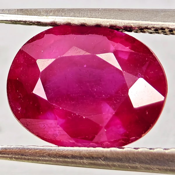 Natural Purplish Red Ruby Gemstones 2.98 Ct. Oval Shape 9.2 x 7.3 Mm.: Product ID: 805935622 Product Name: Natural Ruby Weight: 2.98 CT. Size: 9.2 x 7.3 x 5 MM. Shape: Oval Color: Purplish Red Clarity:VSI - SI1 Luster: Good Gems Origin: Madagascar Treatment: Heated (Lead