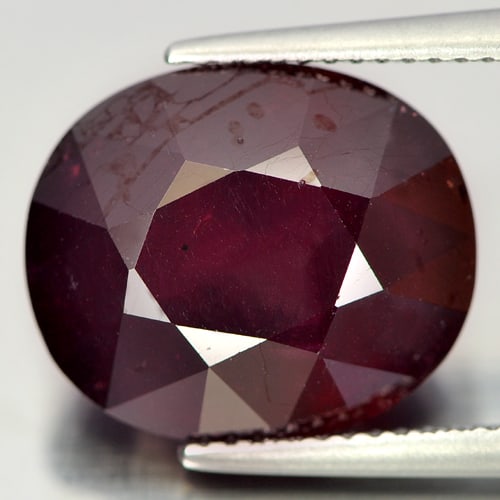 Natural Purplish Red Ruby Gemstones 14.22 Ct. Oval Shape 14.8 x 12.4 Mm. (1 of 3)