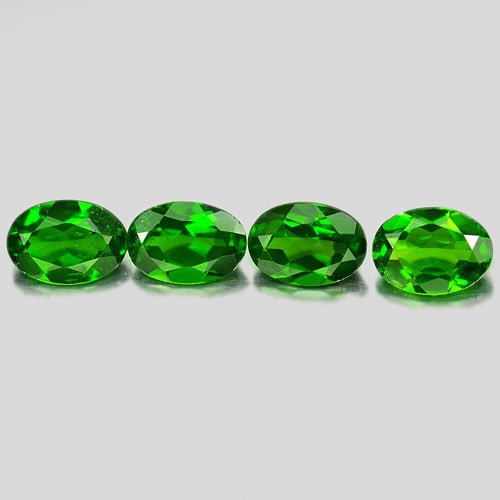 Natural Chrome Diopside Green Gemstones 3.76 Ct. 5 Pcs. Oval Shape 7 x 5.1 Mm. (1 of 3)