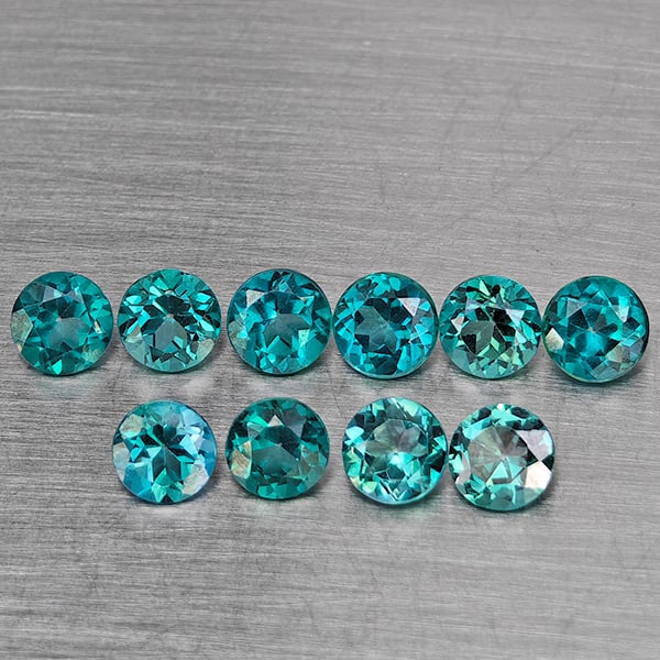 Natural Bluish Green Topaz Gemstones 3.50 Ct. 10 Pcs. Round Shape 4.2 Mm.: Product ID: 807168877 Product Name: Natural Topaz Weight: 3.50 CT. Size: 4.2 x 4.2 x 2.5 MM. Shape: Round Color: Bluish Green Clarity:VVS Luster: Very Good Gems Origin: Brazil Treatment: Treated Cryst