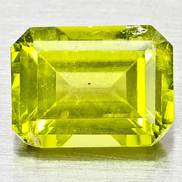 Natural Green Peridot Gemstones 1.80 Ct. Octagon Shape 8.1 x 6 Mm.: Product ID: 805317180 Product Name: Natural Peridot Weight: 1.80 CT. Size: 8.1 x 6 x 4.1 MM. Shape: Octagon Color: Green Clarity:VSI - SI1 Luster: Good Gems Origin: Pakistan Treatment: Unheated Crysta