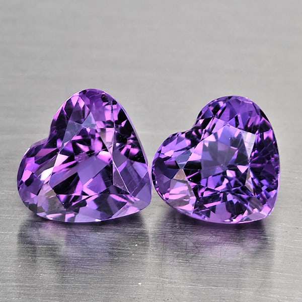 Natural Purple Amethyst Gemstones 5.36 Ct. 2 Pcs. Heart Shape 9.3 x 8.4 Mm. (1 of 3)