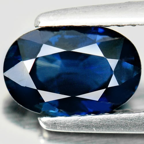 Natural Blue Sapphire Gemstones 1.80 Ct. Oval Shape 8.22 x 5.55 Mm. (1 of 4)