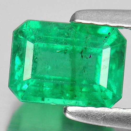 Natural Green Emerald Gemstones 1.30 Ct. Octagon Shape 7.06 x 5.13 Mm. (1 of 4)
