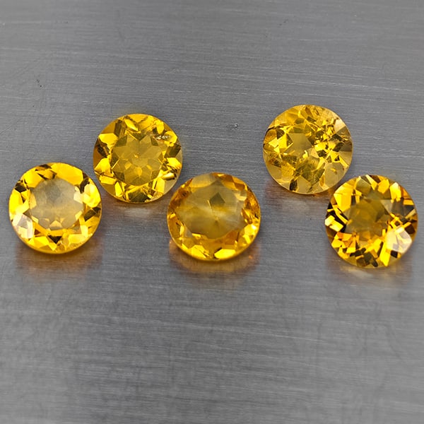 Natural Yellow Citrine Gemstones 5.98 Ct. 5 Pcs Round Shape 7 Mm.: Product ID: 801815464 Product Name: Natural Citrine Weight: 5.98 CT. Size: 7 x 7 x 4 MM. Shape: Round Shape Color: Yellow Clarity:VSI Luster: Good Gems Origin: Brazil Treatment: Unheated Crystal Struc