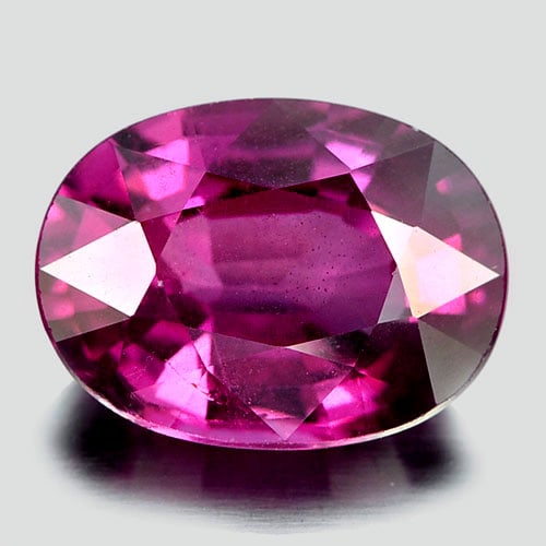 Natural Pink Rhodolite Garnet Gemstones 3.41 Ct. Oval Shape 10.3 x 7.7 Mm. (1 of 3)