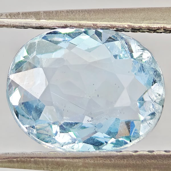 Natural Baby Blue Aquamarine Gemstones 1.50 Ct. Oval Shape 8.4 x 6.8 Mm.: Product ID: 800812427 Product Name: Natural Gemstones Weight: 1.50 CT. Size: 8.4 x 6.8 x 4.1 MM. Shape: Oval Shape Color: Baby Blue Clarity:SI1 Luster: Good Gems Origin: Brazil Treatment: Unheated Cry