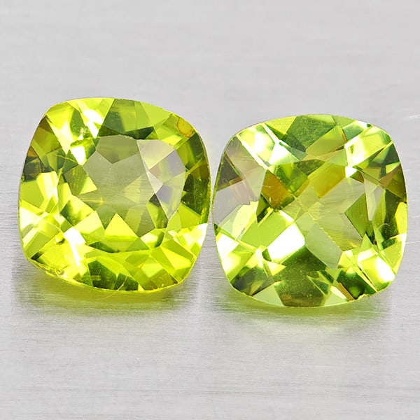Natural Green Peridot Gemstones 1.77 Ct. 2 Pcs. Cushion Shape 6 Mm.: Product ID: 805317377 Product Name: Natural Peridot Weight: 1.77 CT. Size: 6 x 6 x 3.5 MM. Shape: Cushion Shape Color: Green Clarity:VSI - SI1 Luster: Good Gems Origin: Pakistan Treatment: Unheated Cr