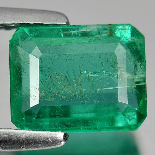 Natural Green Emerald Gemstones1.51 Ct. Octagon Shape 7.84 x 6.19 Mm.: Product ID: 802403784 Product Name: Natural Emerald Weight: 1.51 CT. Size: 7.84 x 6.19 x 3.48 MM. Shape: Octagon Color: Green Clarity:SI1 Luster: Good Gems Origin: Columbia Treatment: Unheated Crystal