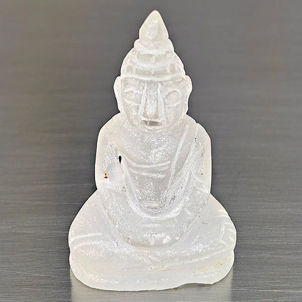 Natural White Quartz Gemstones Buddha Carving 63.78 Ct.40 x 23 Mm.: Product ID: 815501880 Product Name: Natural Quartz Weight: 63.78 CT. Size: 40 x 23 x 17 MM. Shape: Buddha Carving Color: White Clarity:Semi - Transparent Luster: Good Gems Origin: Thailand Treatment: 